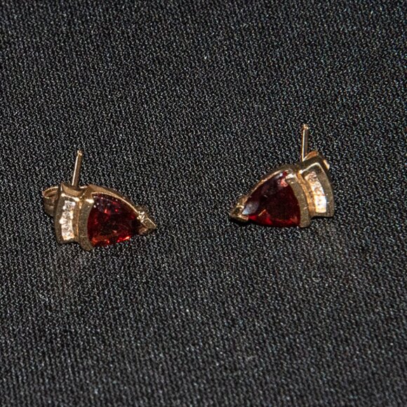 Vintage 14K Garnet and diamond earrings